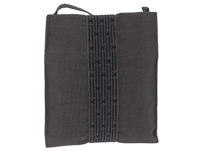 Hermès HERMES Her Line Pochette Shoulder Bag Canvas Gray Auth 210653A - Jerrillo - vista 3