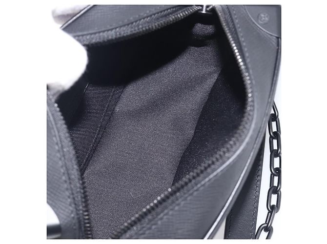LOUIS VUITTON Taiga Rainbow Mini Soft Trunk Bag Black M30351 LV Auth 209684SAM - Jerrillo - vista 10