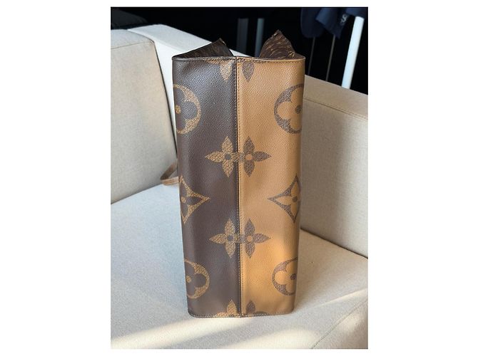 Louis Vuitton Onthego GM Monogram Giant Reverse - vista 4