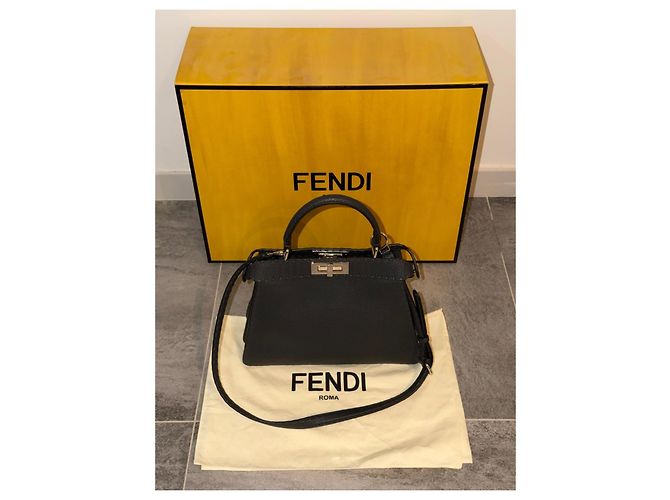 Fendi Peekaboo ISeeU Medium Selleria grigio - vista 3