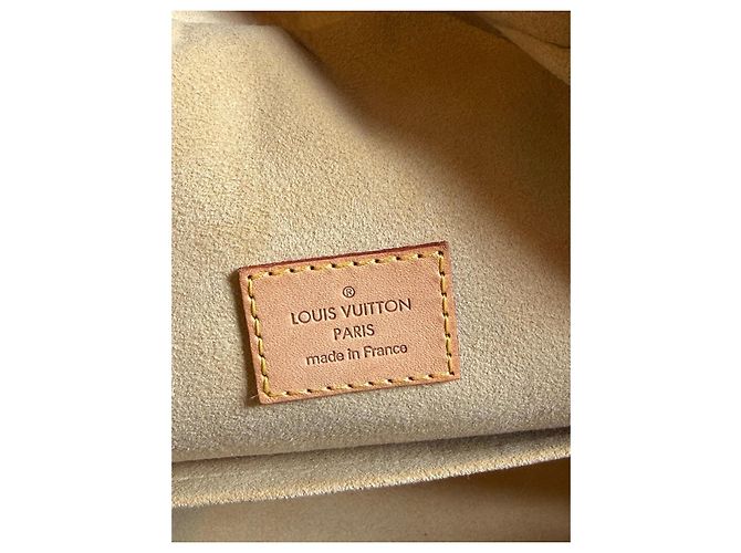 Louis Vuitton Manhattan GM Monogram - vista 15
