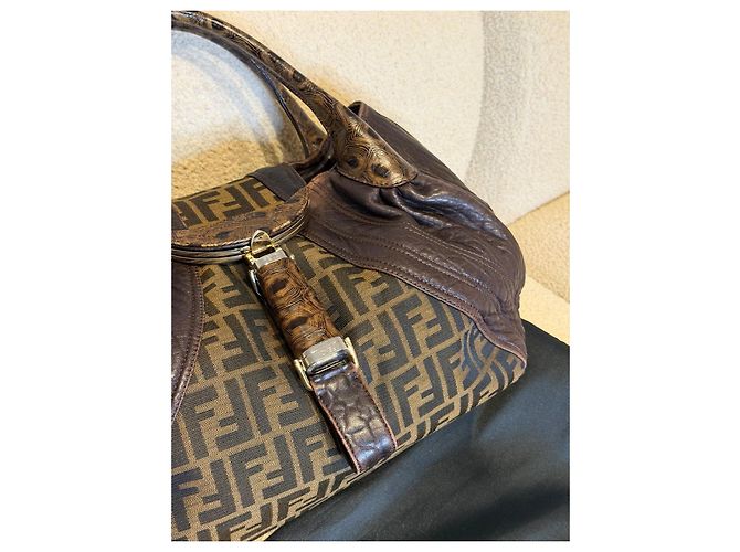 Fendi Spy borsa in tessuto FF e pelle marrone - vista 13