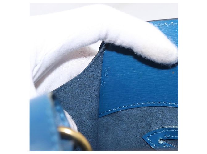 Louis Vuitton Cluny Epi Leather - vista 7