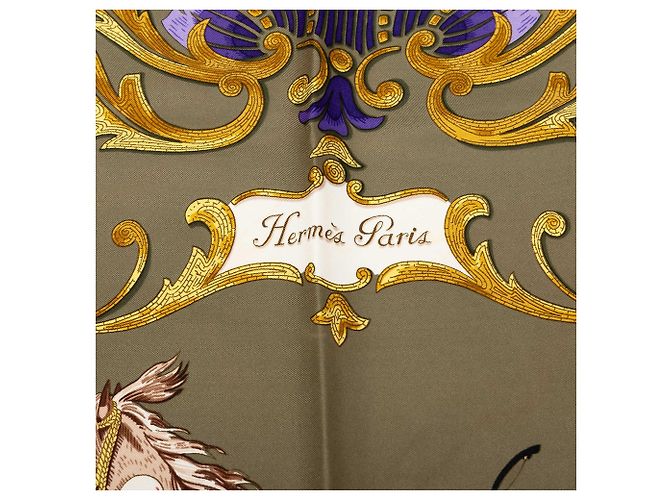 Foulard di seta Hermès Cheval Turc Verde 90 Scarves - vista 3