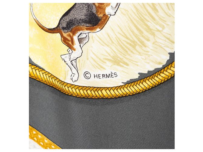 Foulard di seta Hermès Le Laisser Courre Grigio 90 - vista 4