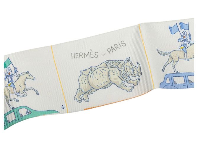 Lenço Twilly de Seda Hermès Parade Branco - vista 2