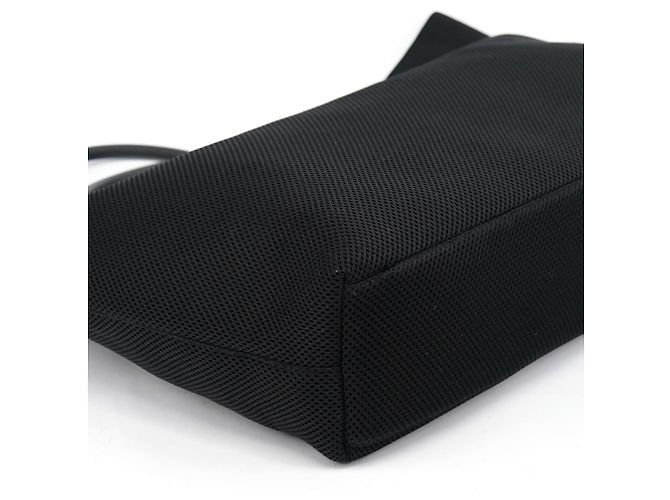Miu Miu Borsa Tote Grande in Rete Nera - vista 6