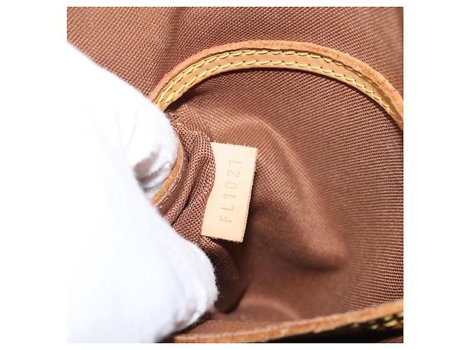 Louis Vuitton Alma Monogram Canvas PM - Ansicht 7