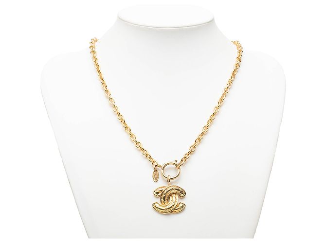 Collana con pendente matelassé Chanel CC placcato oro - vista 6