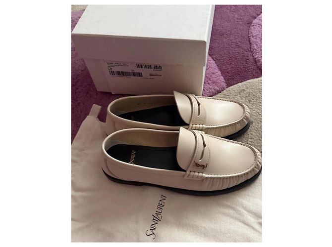 Autre Marque Saint Laurent Mocassini in Pelle Beige - vista 4