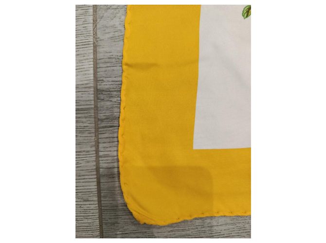 Foulard in seta Gucci stampa floreale - vista 7