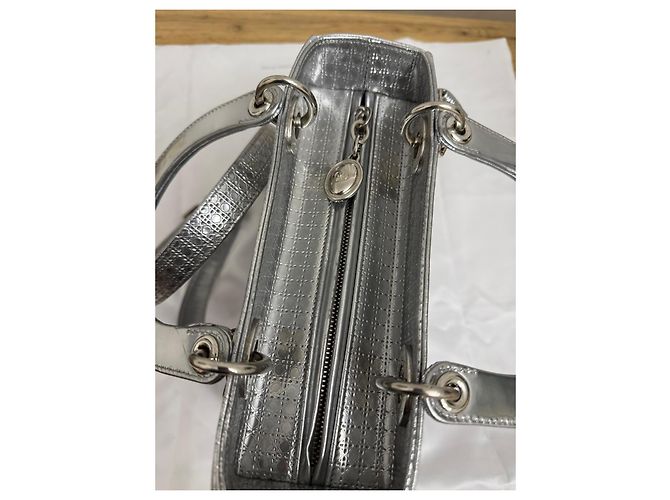 Dior Lady Dior borsa in pelle argentata - vista 8