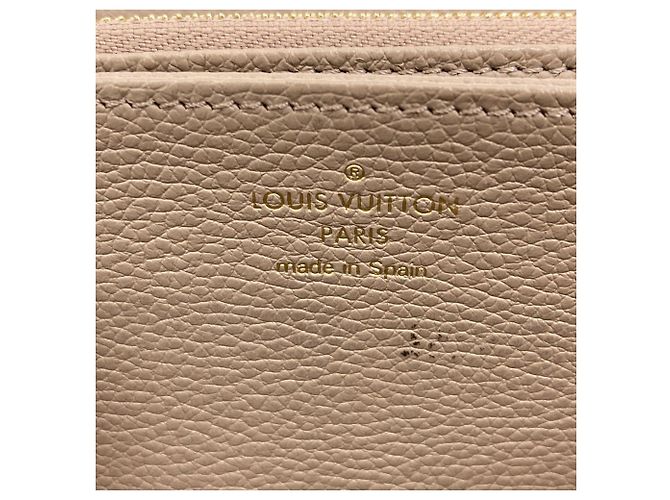 Louis Vuitton Long Wallet - view 6