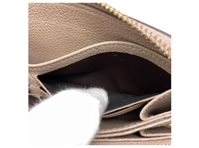 Louis Vuitton Long Wallet - view 8