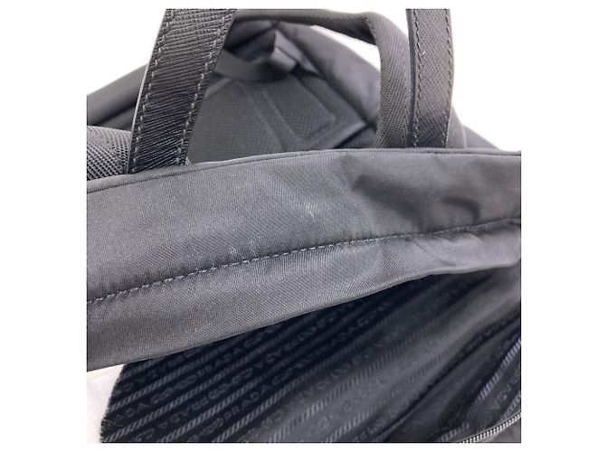 Prada Rucksack aus schwarzem Nylon mit Logo - Ansicht 11