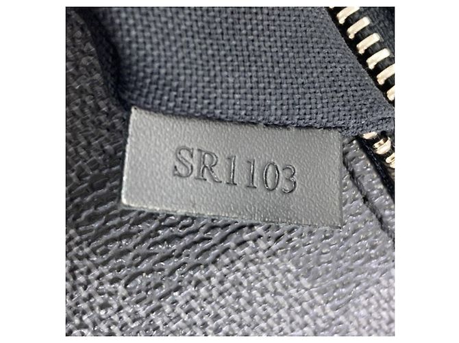 Sac à épaule Louis Vuitton Mick PM - vue 7