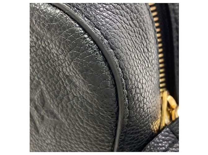 Louis Vuitton M44593 Borsa a tracolla Saint-Onge - vista 10
