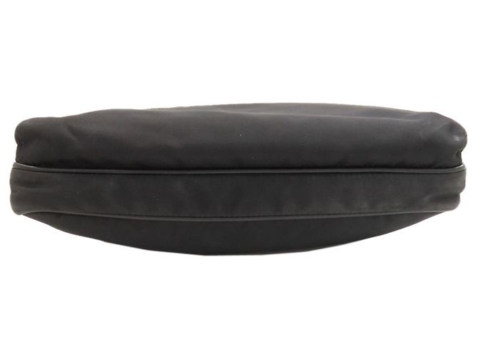 Prada Nylon Schultertasche - Ansicht 4