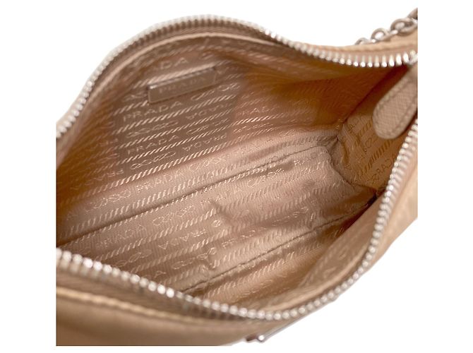 Borsa in nylon Re-Edition 2-Way con logo Prada - vista 5