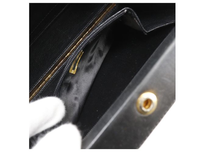 Borsa a tracolla Chanel in pelle matelassé nera - vista 7