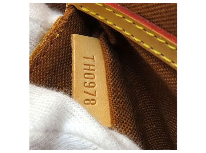 Borsa a mano Louis Vuitton M51130 Alma in Monogram Canvas - vista 7