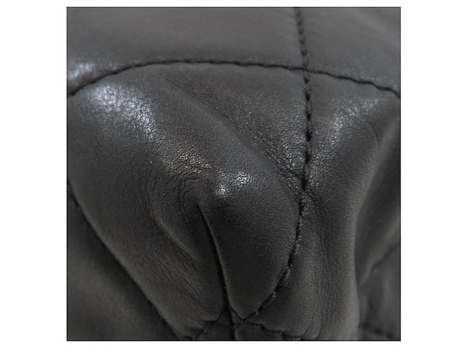 Borsa a tracolla Chanel in pelle Matelassé - vista 19