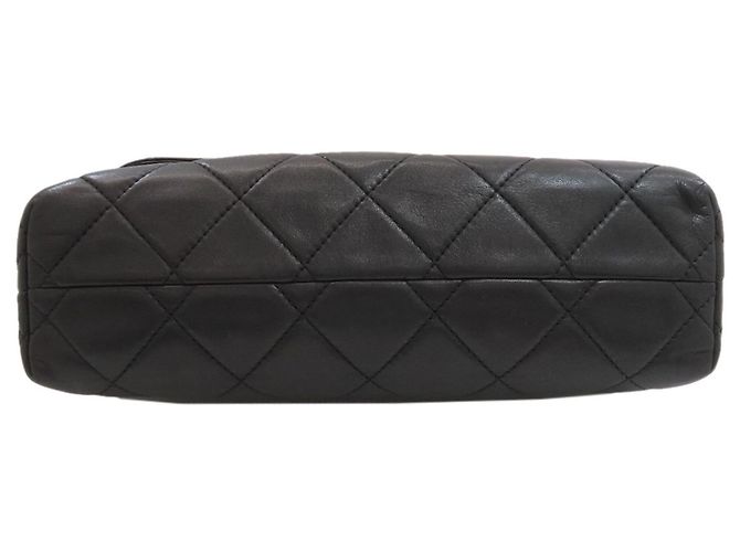 Borsa a tracolla Chanel in pelle Matelassé - vista 4