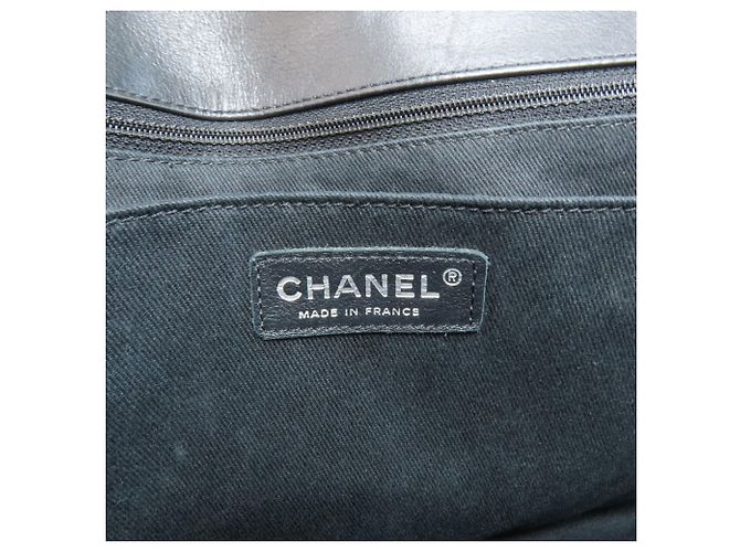 Borsa a tracolla Chanel in pelle Matelassé - vista 6