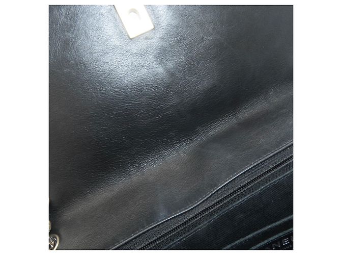 Borsa a tracolla Chanel in pelle Matelassé - vista 9