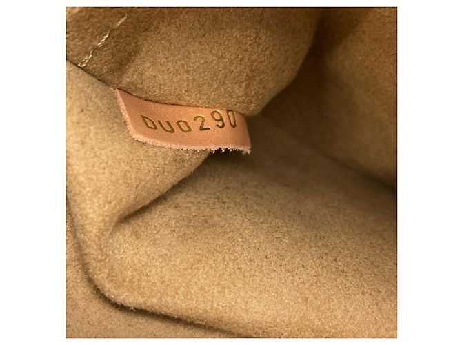 Borsa a tracolla Louis Vuitton Boite Chapeau Souple PM - vista 7