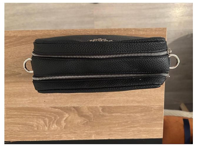 Pochette Prada in pelle nera grana - vista 2
