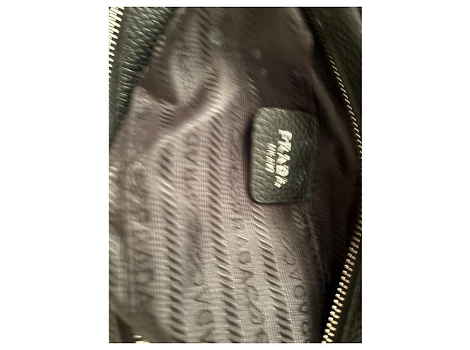 Pochette Prada in pelle nera grana - vista 4