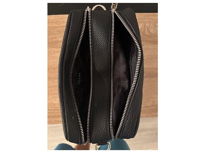 Pochette Prada in pelle nera grana - vista 7