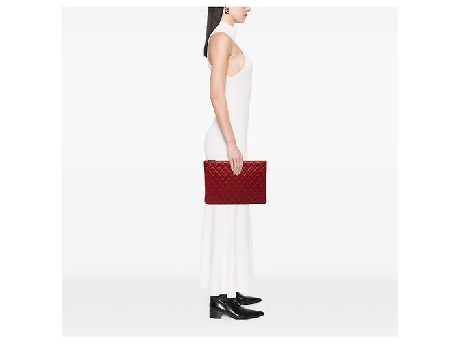 Clutch Chanel Red Large Quilted Caviar O Case - vista 6