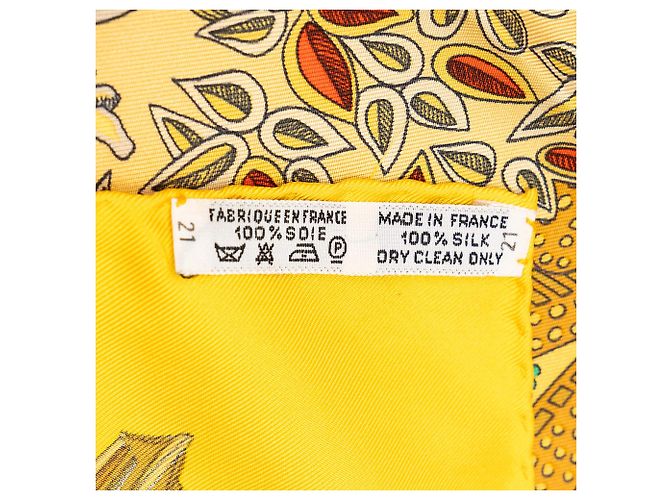 Hermès Yellow Le Paradis du Roy Seidentuch 90 - Ansicht 2