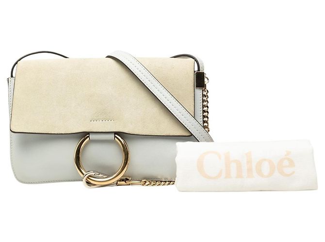 Chloé Faye Piccola Borsa a Tracolla in Camoscio e Vitello Grigio - vista 7