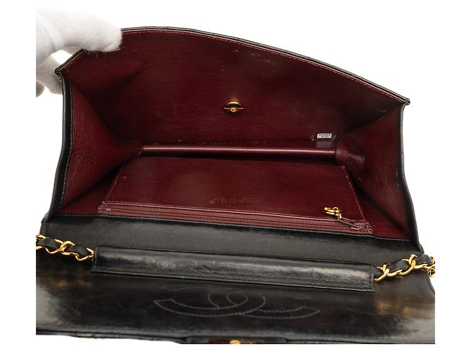 Chanel Black Medium CC Quilted Lambskin Single Flap - vista 4