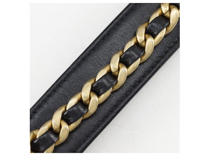Borsa a tracolla Chanel Matelassé con catena - vista 10