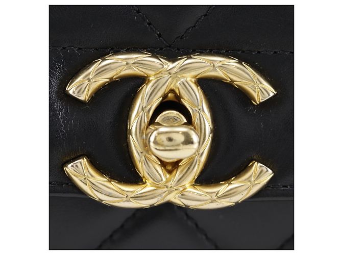 Borsa a tracolla Chanel Matelassé con catena - vista 11