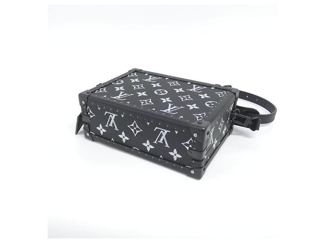 Borsa a tracolla Louis Vuitton Clutch Box Monogram - vista 2