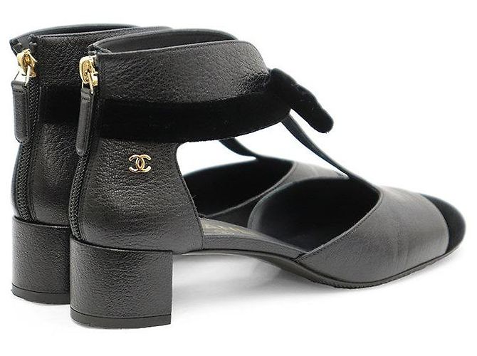 Décolleté in pelle e nastro di velluto Chanel - vista 6