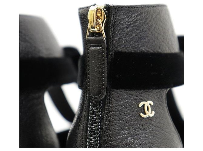 Décolleté in pelle e nastro di velluto Chanel - vista 7