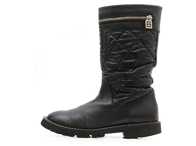 Chanel gesteppte Lederstiefel - Ansicht 3