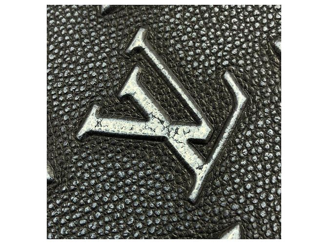 Borsa a tracolla Louis Vuitton Archy Messenger MM in pelle di vitello - vista 8