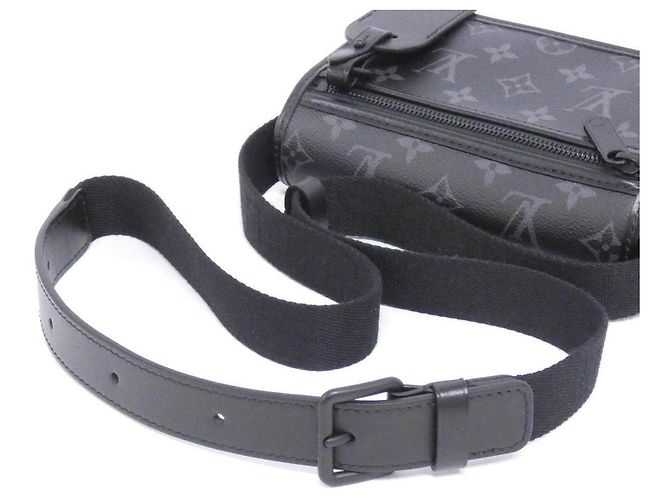 Sac à épaule Louis Vuitton Bosphore Wearable Wallet Monogram Eclipse - vue 5
