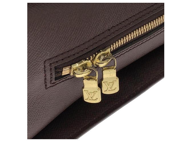 Louis Vuitton Triana Damier Handbag - view 4