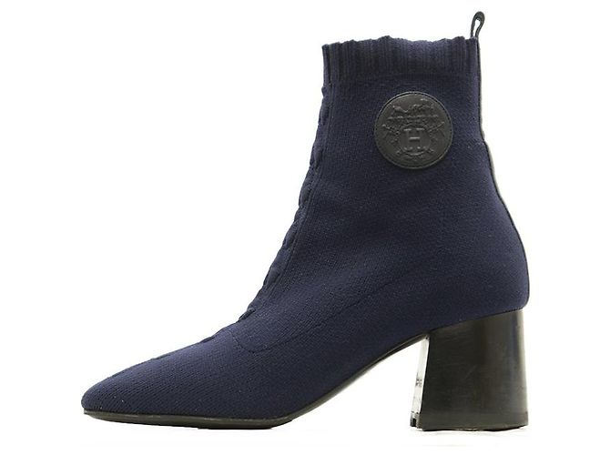 Hermès Hermes Strickstiefel mit Blockabsatz und H Logo Leder-Patch - Ansicht 3