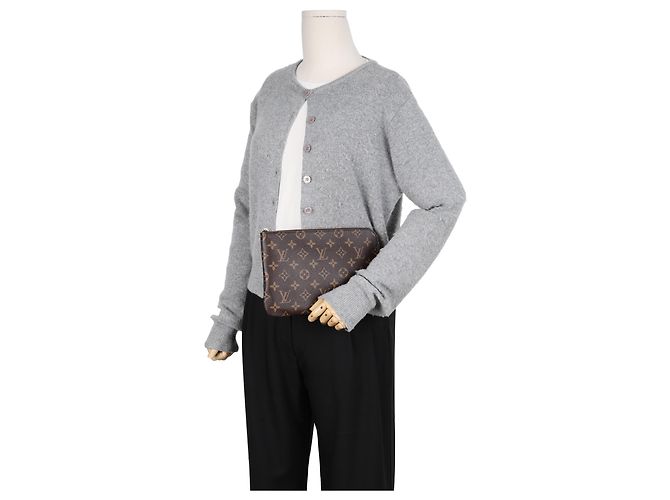 Louis Vuitton Etui Voyage PM Monogram Canvas Clutch - vista 10