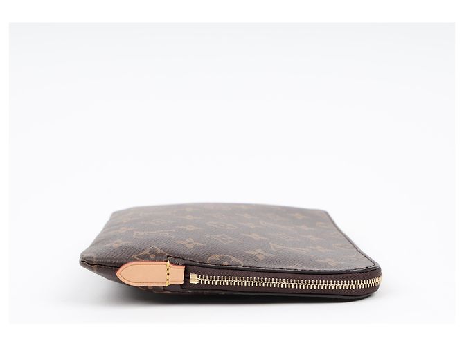 Louis Vuitton Etui Voyage PM Monogram Canvas Clutch - vista 4