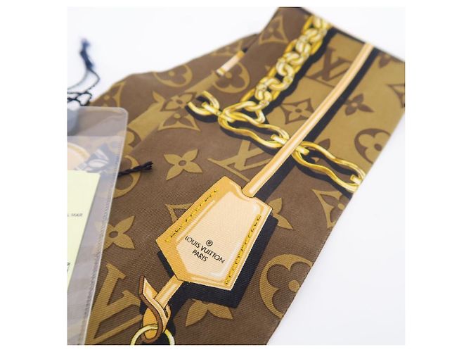 Louis Vuitton Pañuelo Bandana Monogram Confidential - vista 5